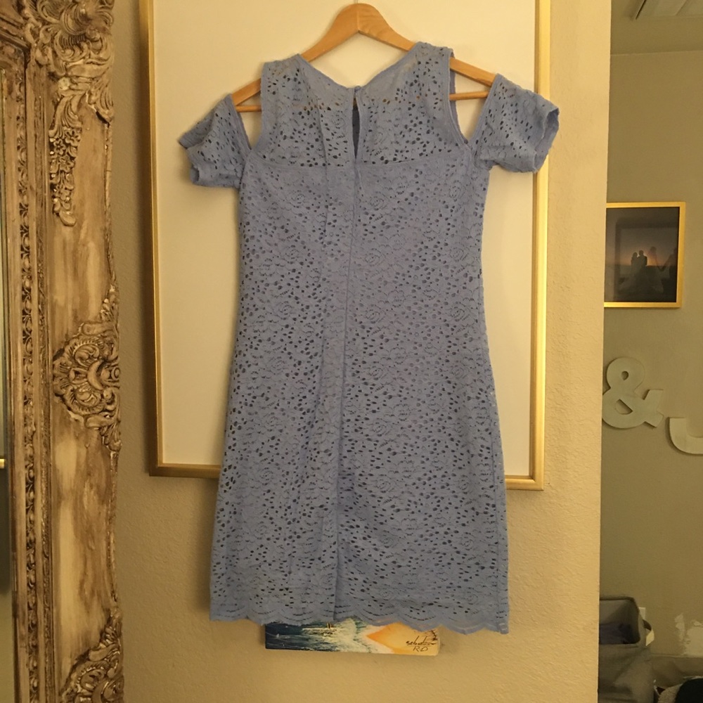 π¦β SOLD βπ¦ Hollister lace dress - Picture 5 of 10